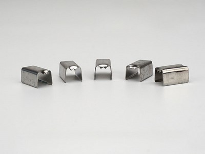 Herrete de metal de forma especial